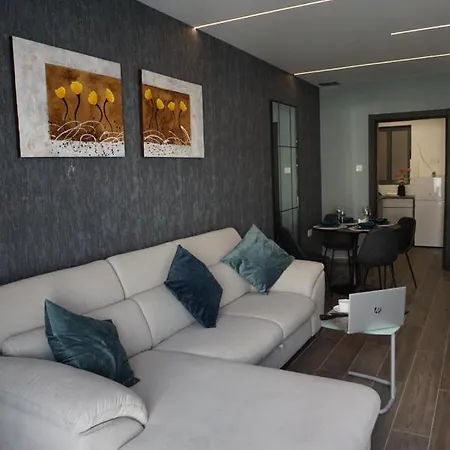 Korzo Paceville 아파트 *